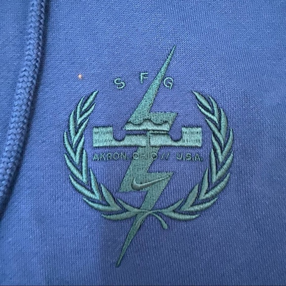 Nike LeBron Hoodie Sweatshirt SFG Mantra Logo Lg - Picture 6 of 10